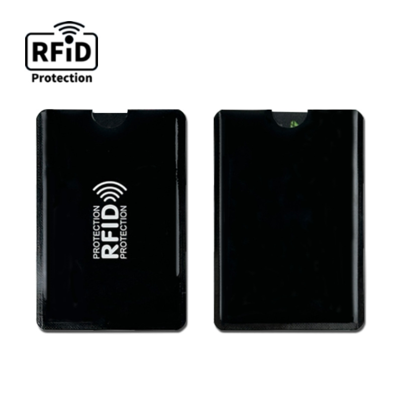 SlimShield™ | RFID-kortfodralet skyddar dina kort mot trådlös stöld.