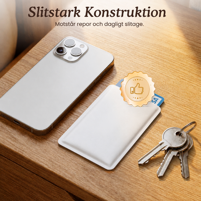 SlimShield™ | RFID-kortfodralet skyddar dina kort mot trådlös stöld.